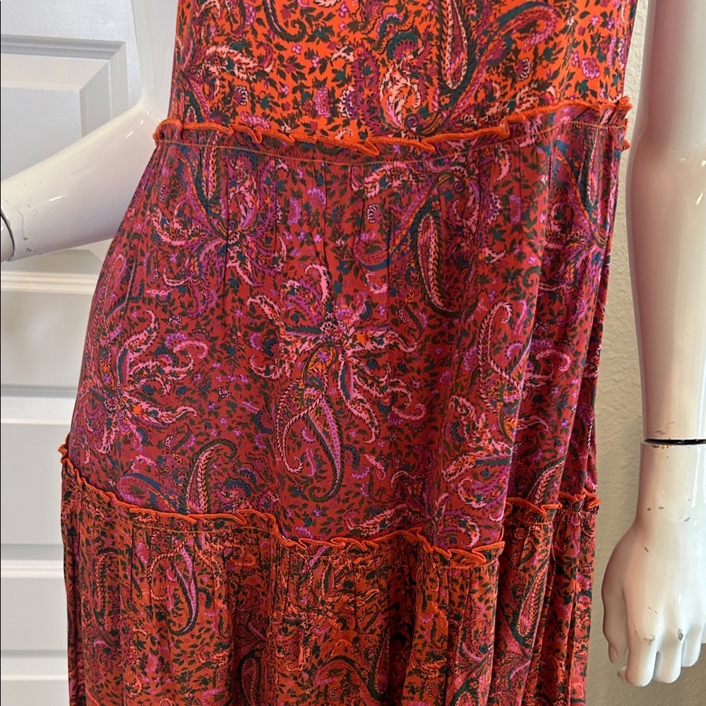 Paisley Tiered V-Neck Mini Dress in Red - Picture 3 of 12
